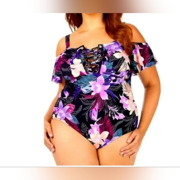 Raisins -Women's  Size 16W Curves Swimsuit. - Picture 1 of 10
